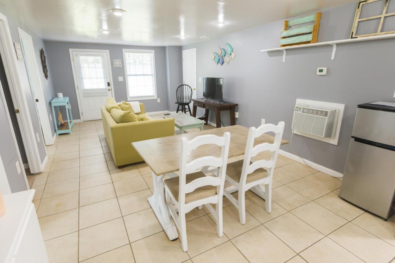 Five Bedroom Home In The Heart Of St Aug Beach เซนต์ออกัสติน ภายนอก รูปภาพ